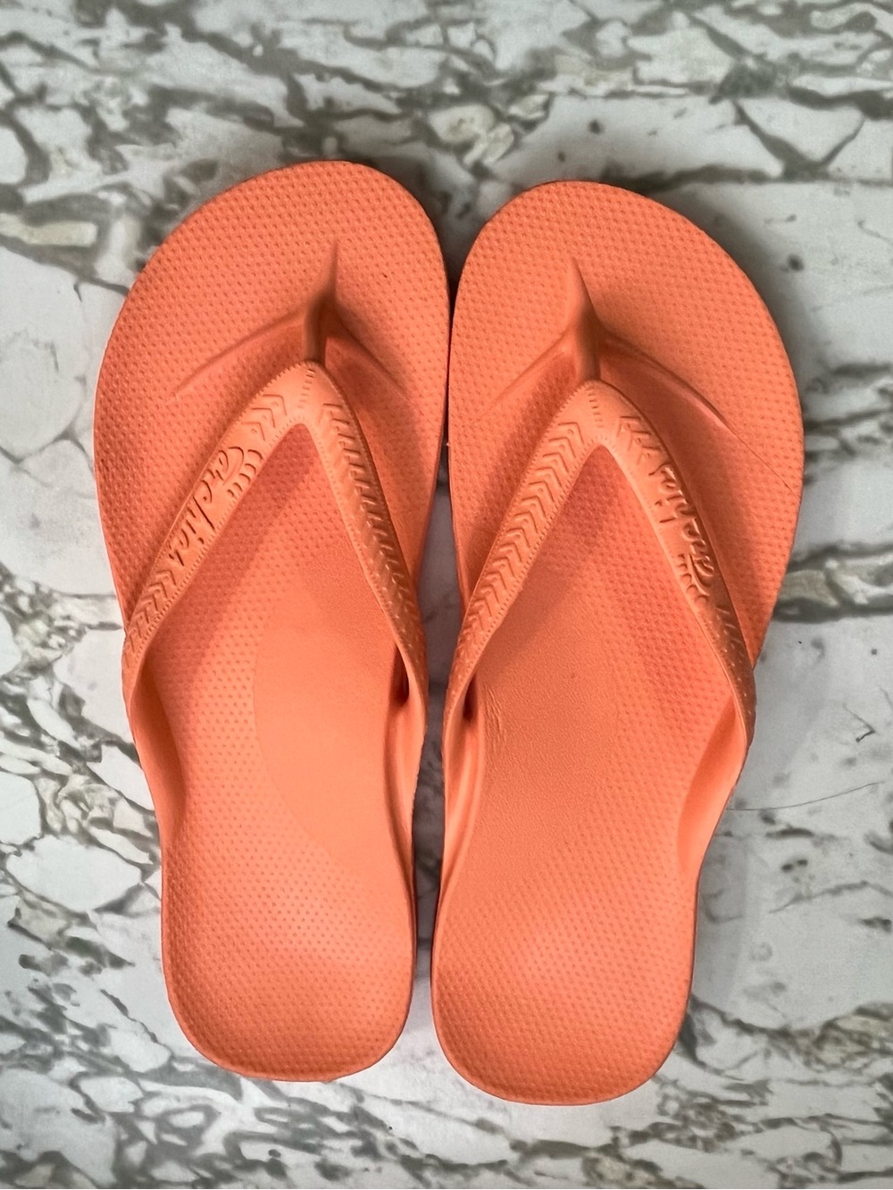 Archies Arch Support Flip Flops Peach Orange Size Women's 5 / Men's 4